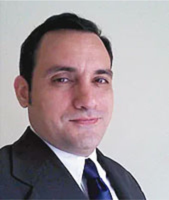 Maximiliano Escobar Ramos Henriques de Carvalho