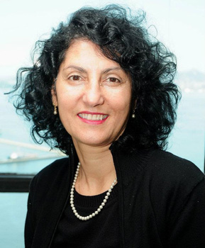 Profª. Cristina Allak